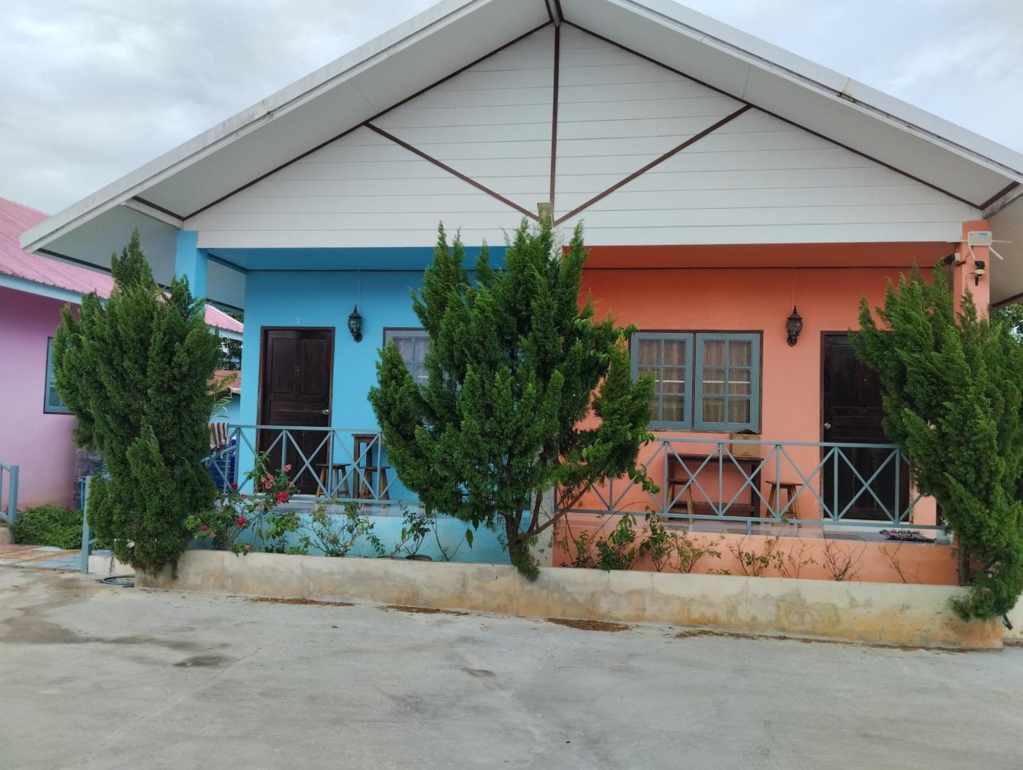Chanakarn Guesthouse Sangkhla Buri Exteriör bild